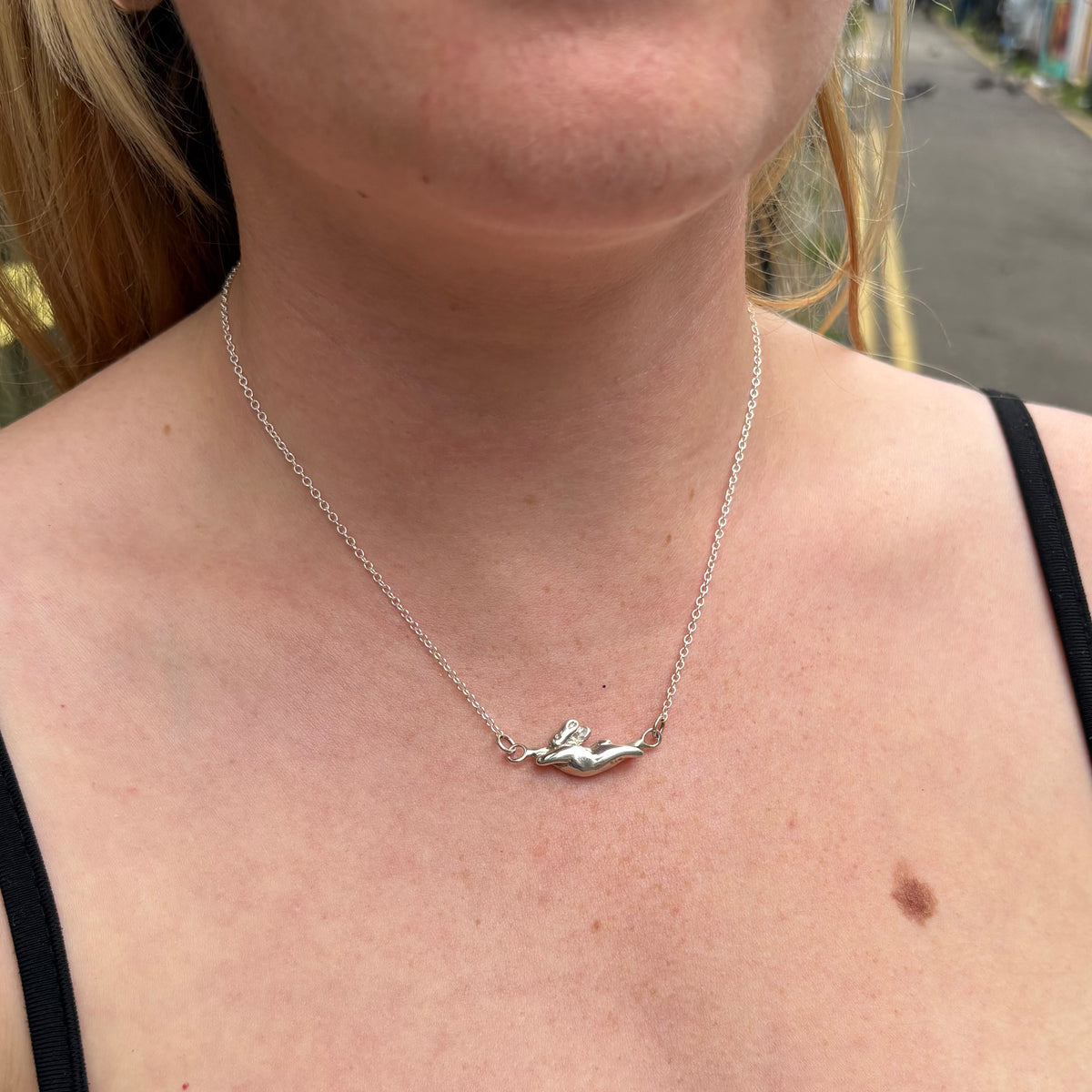Dancing Bunny Necklace-2
