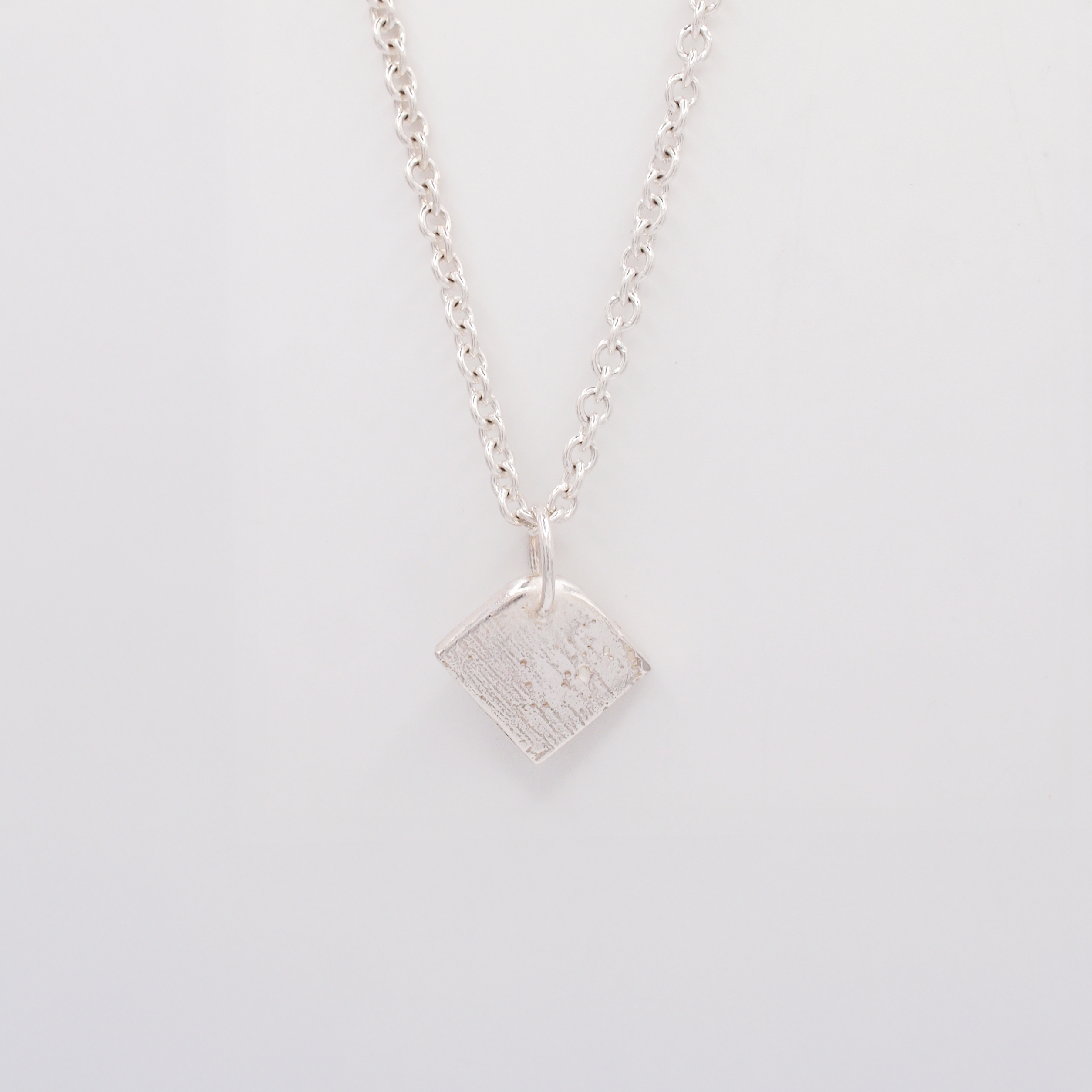 Sandcast Sapphire Necklace-2