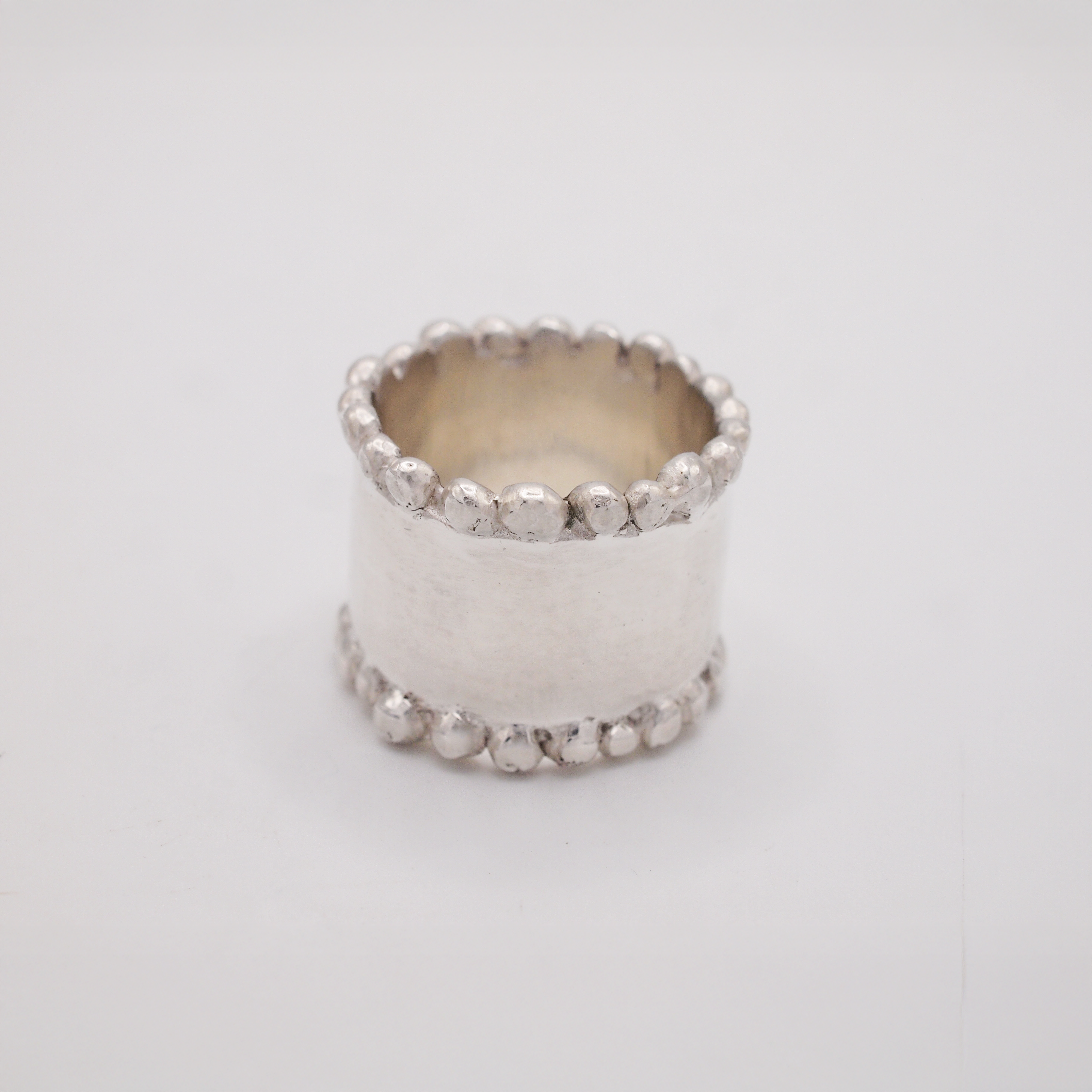 Large Frills Ring