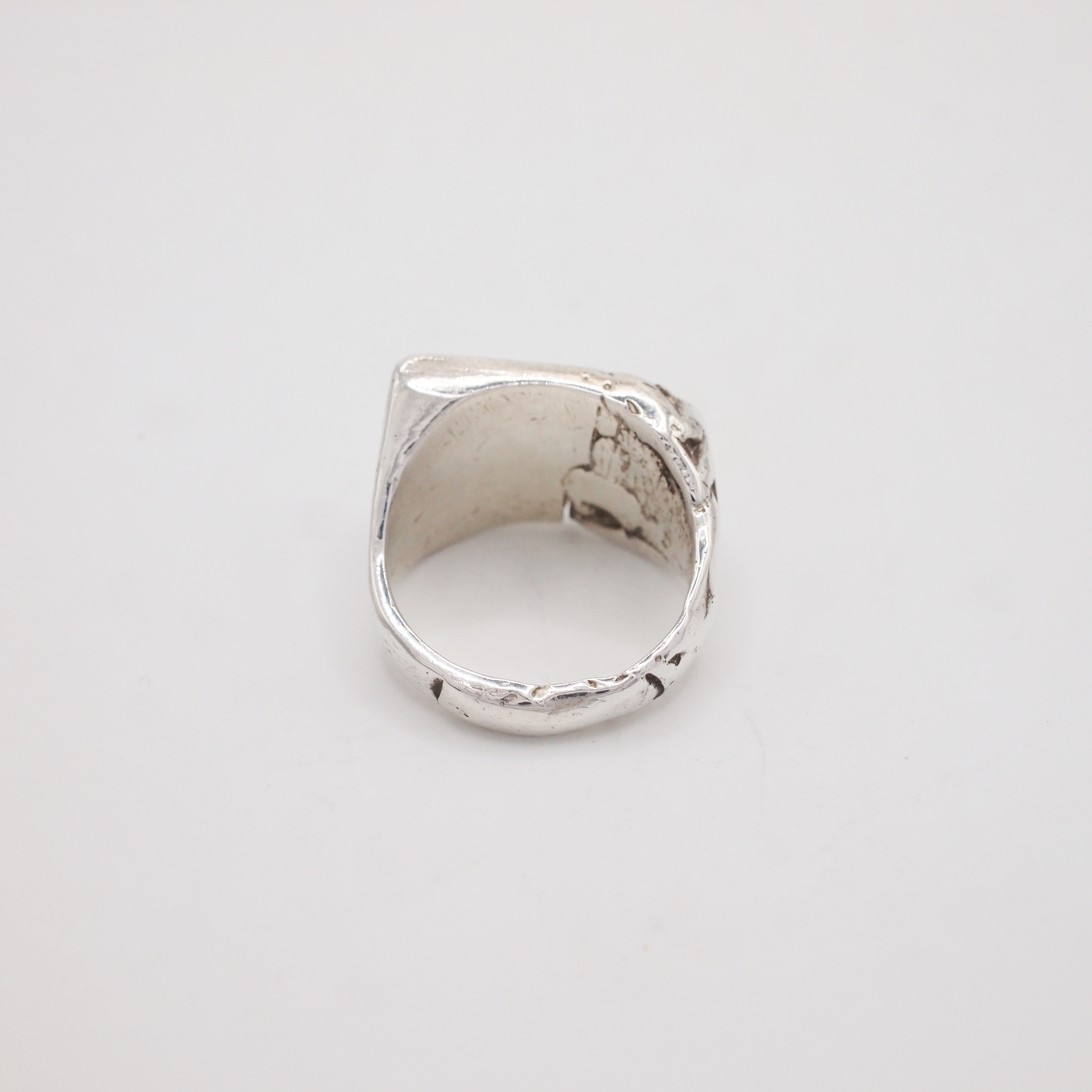 Two Face Signet-3