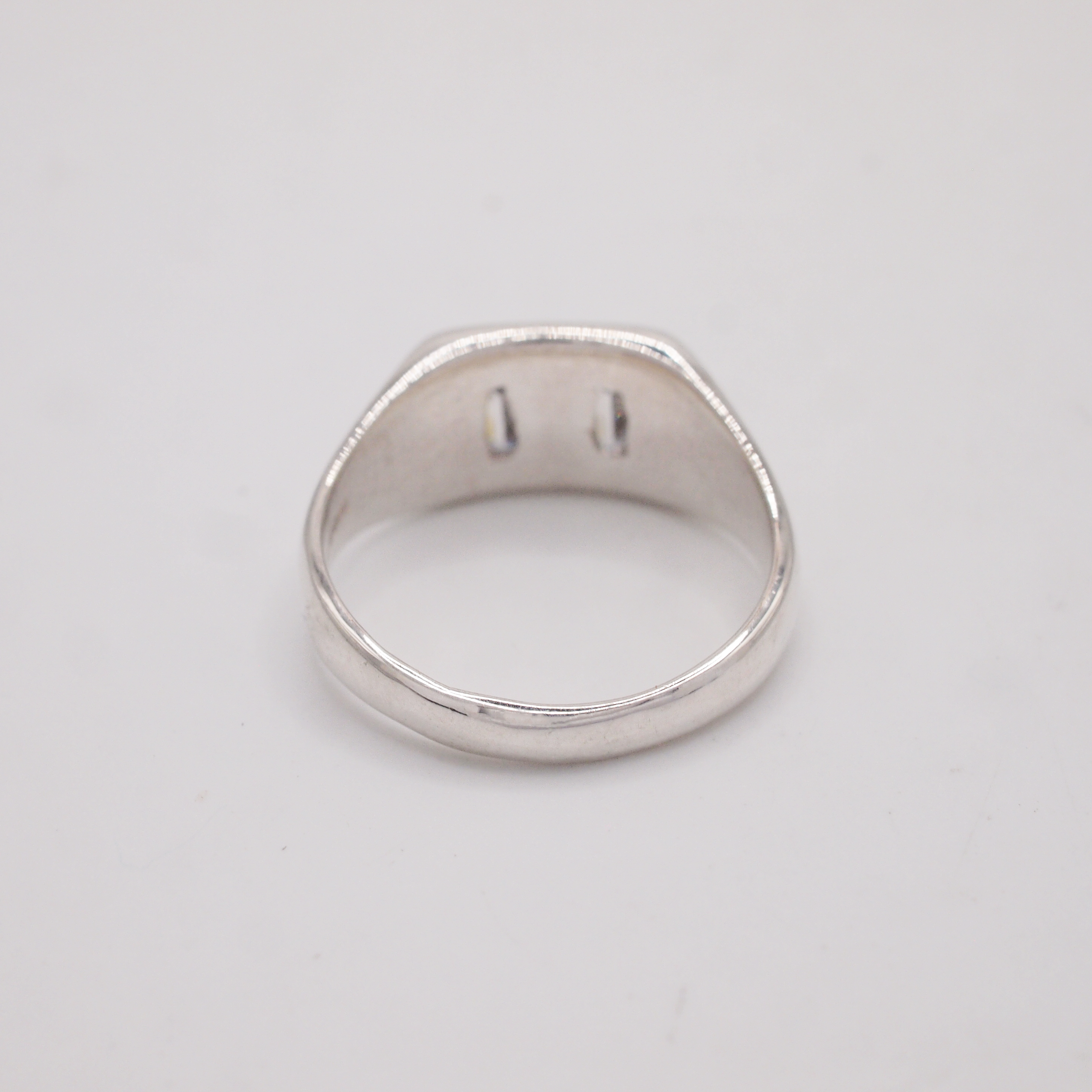 White Pillow Pair Ring-3