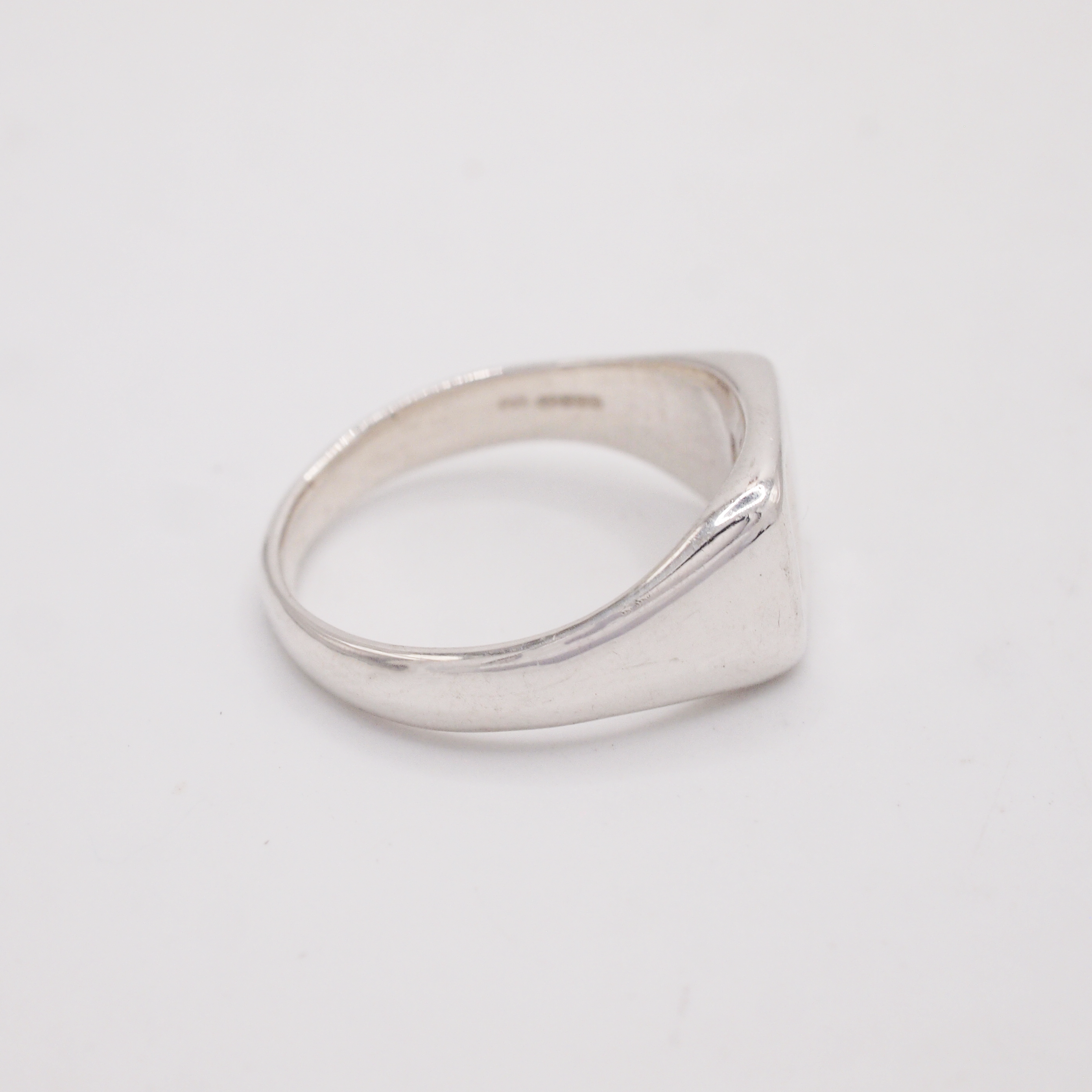 White Pillow Pair Ring-2