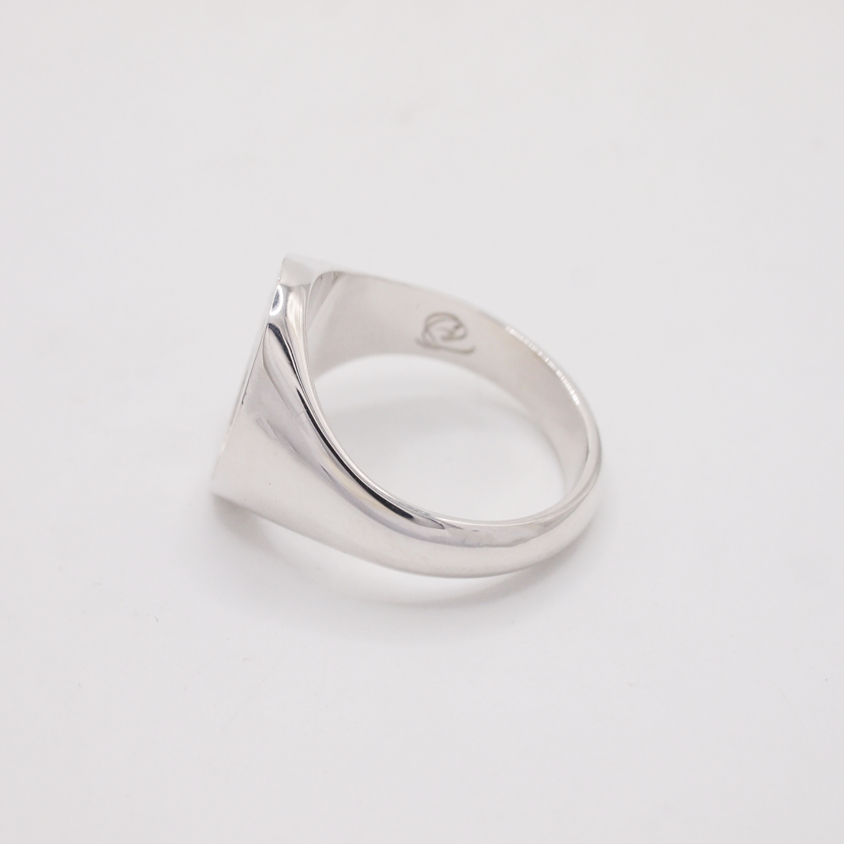 Save the Queen Ring-5