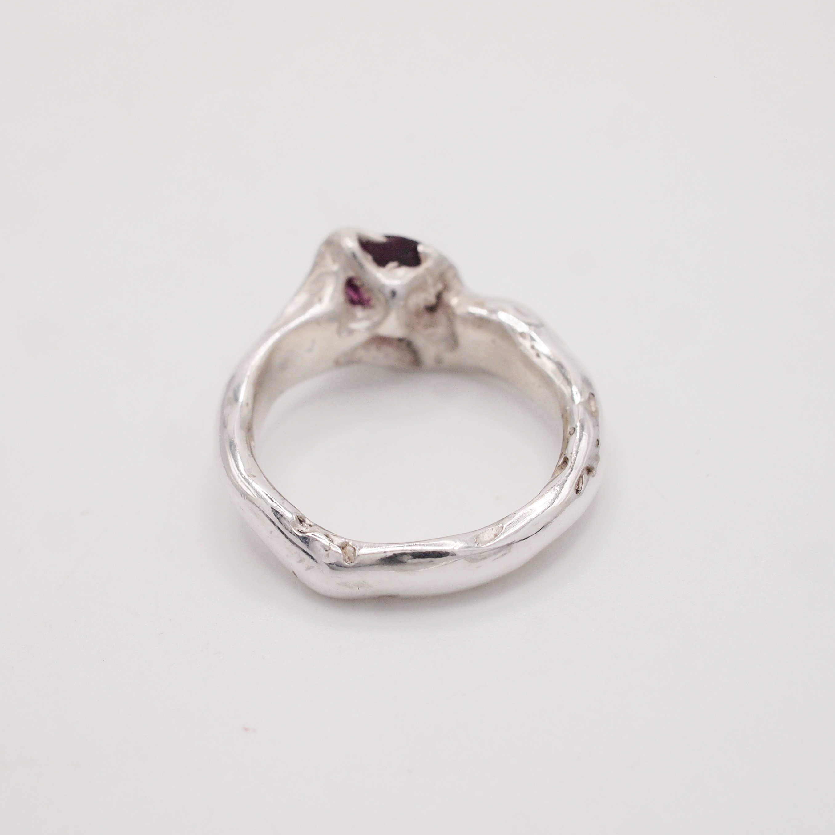 Open Bezel Garnet Ring-4