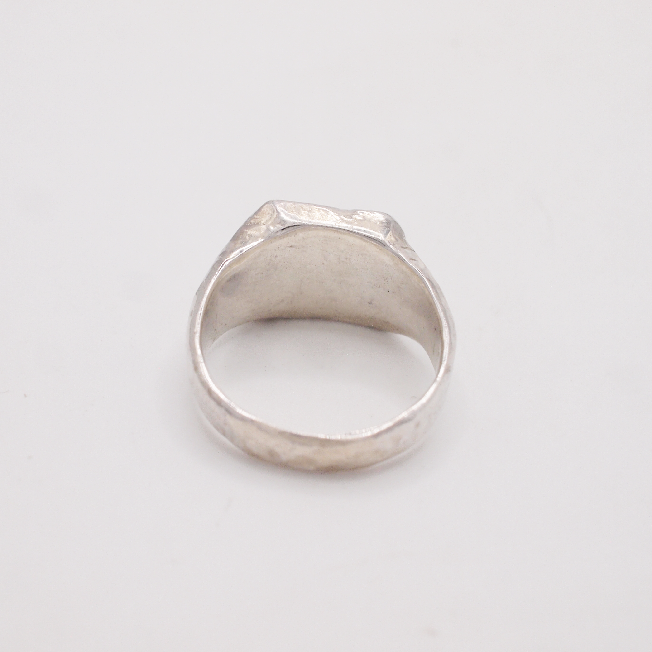 Prince Signet-4