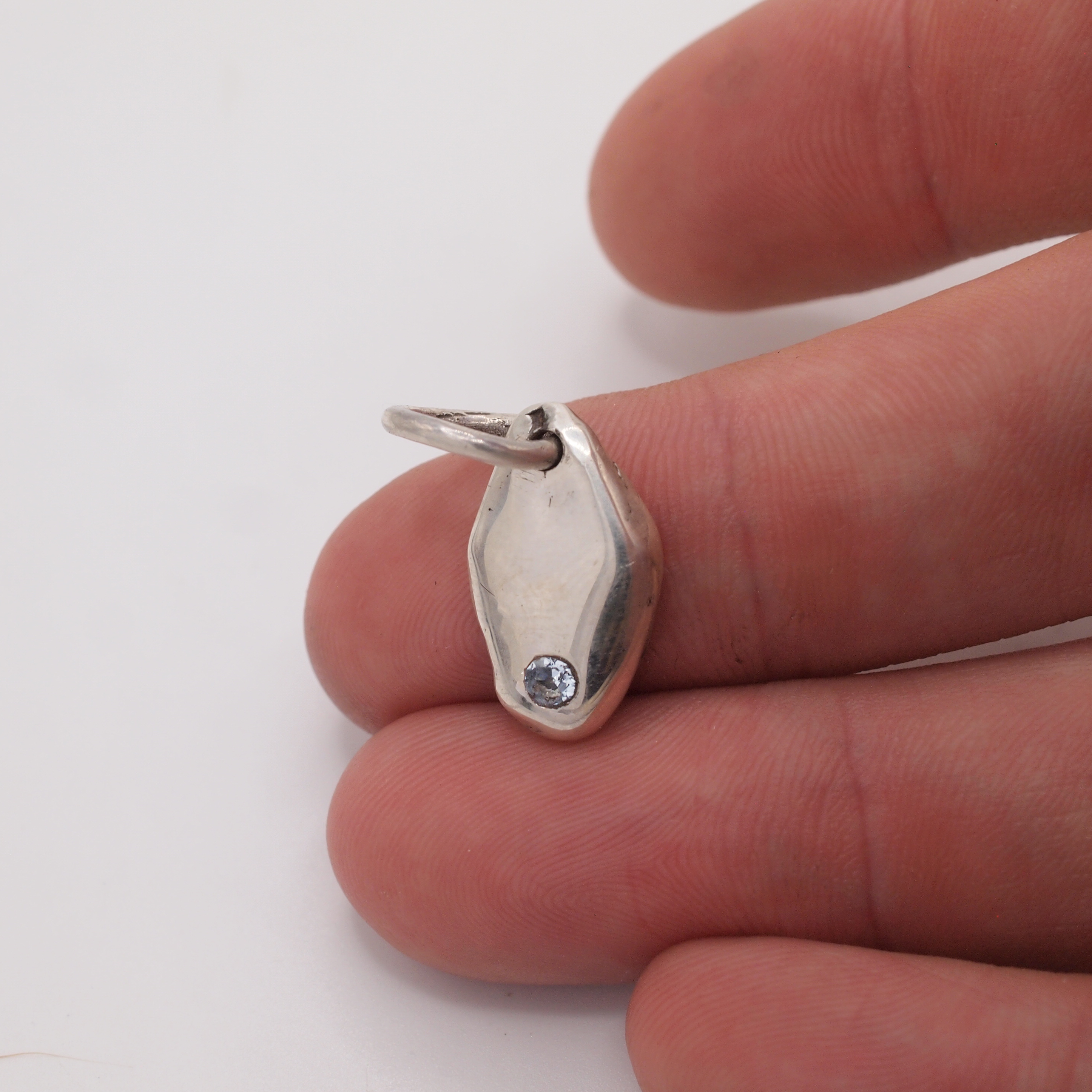 Baby Blue Otosu Pendant-3