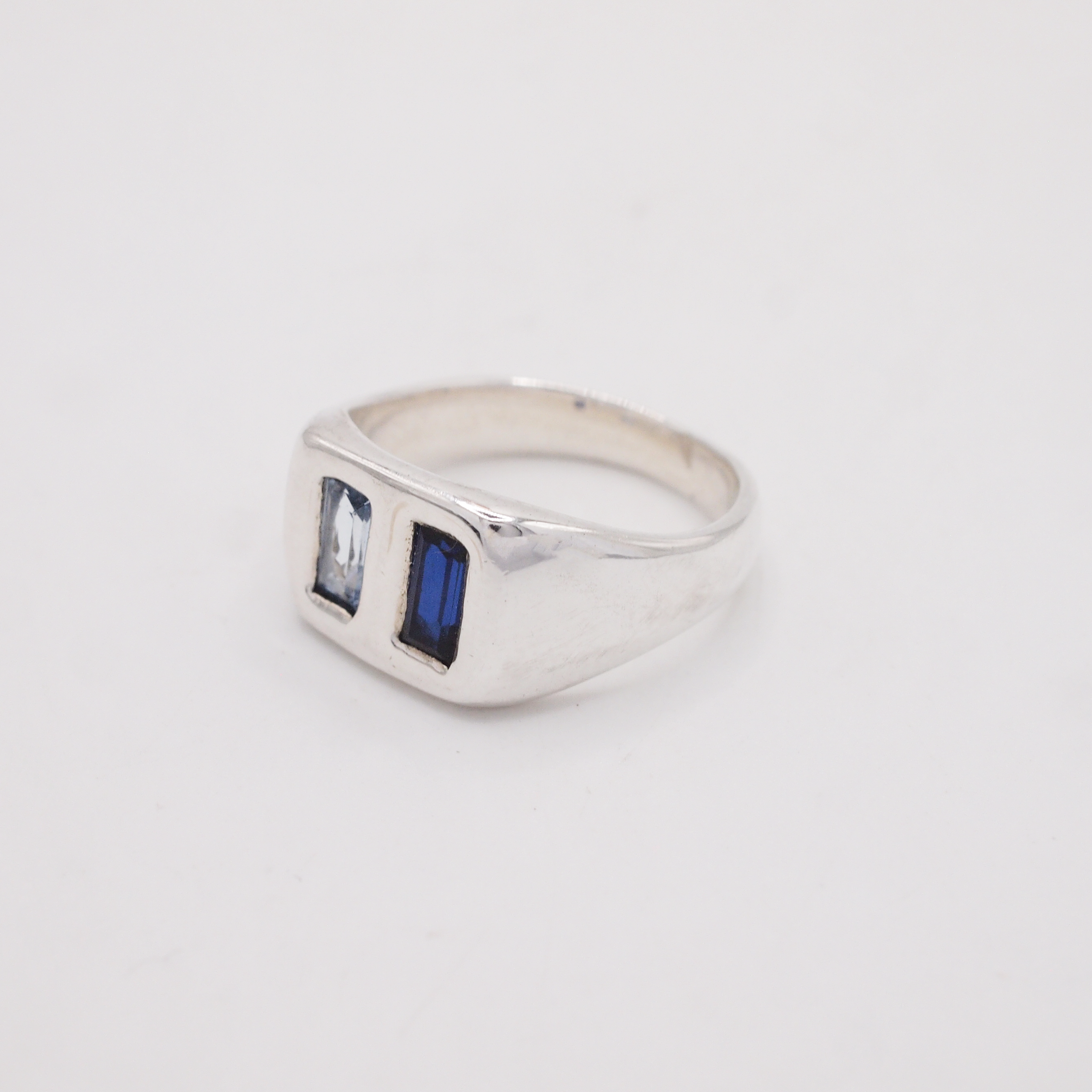 Blue Pillow Pair Ring-2