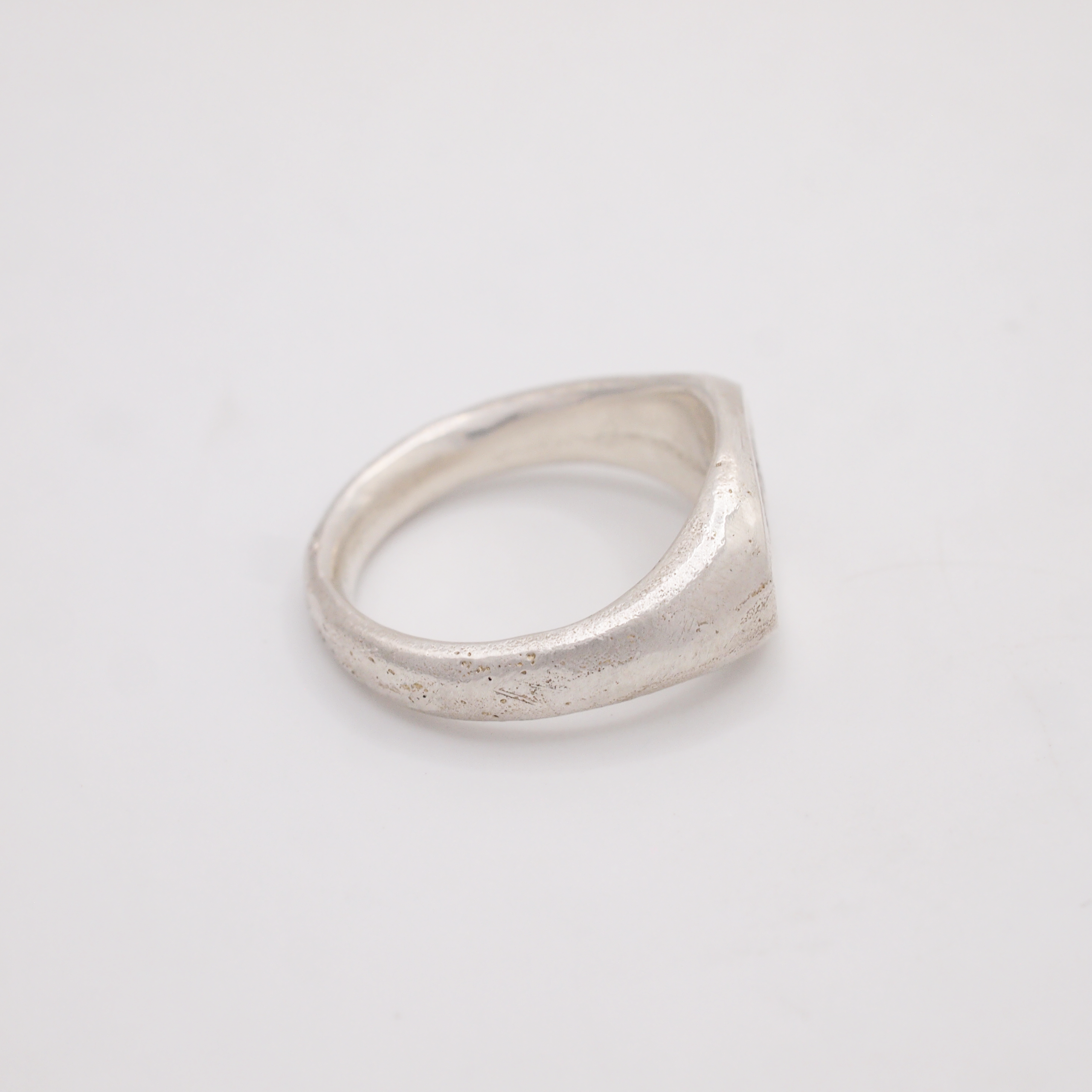 Clear & Red Sapphire Oval Signet-4