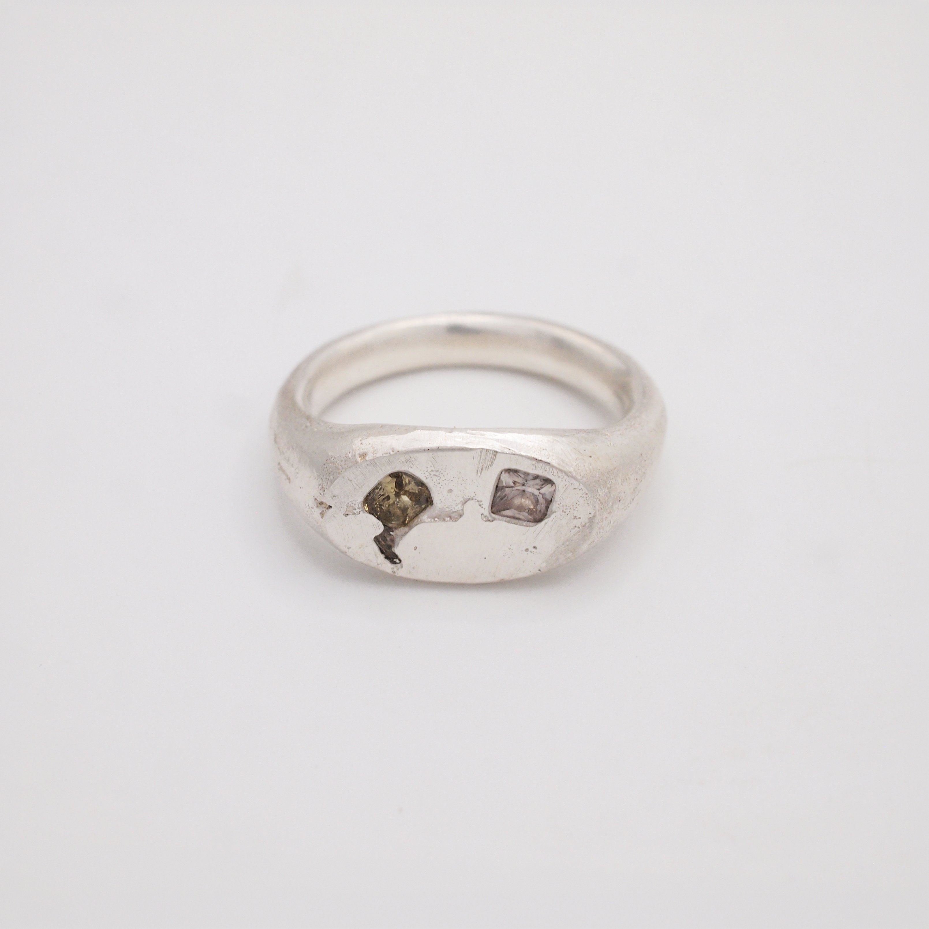 Clear & Yellow Sapphire Oval Signet