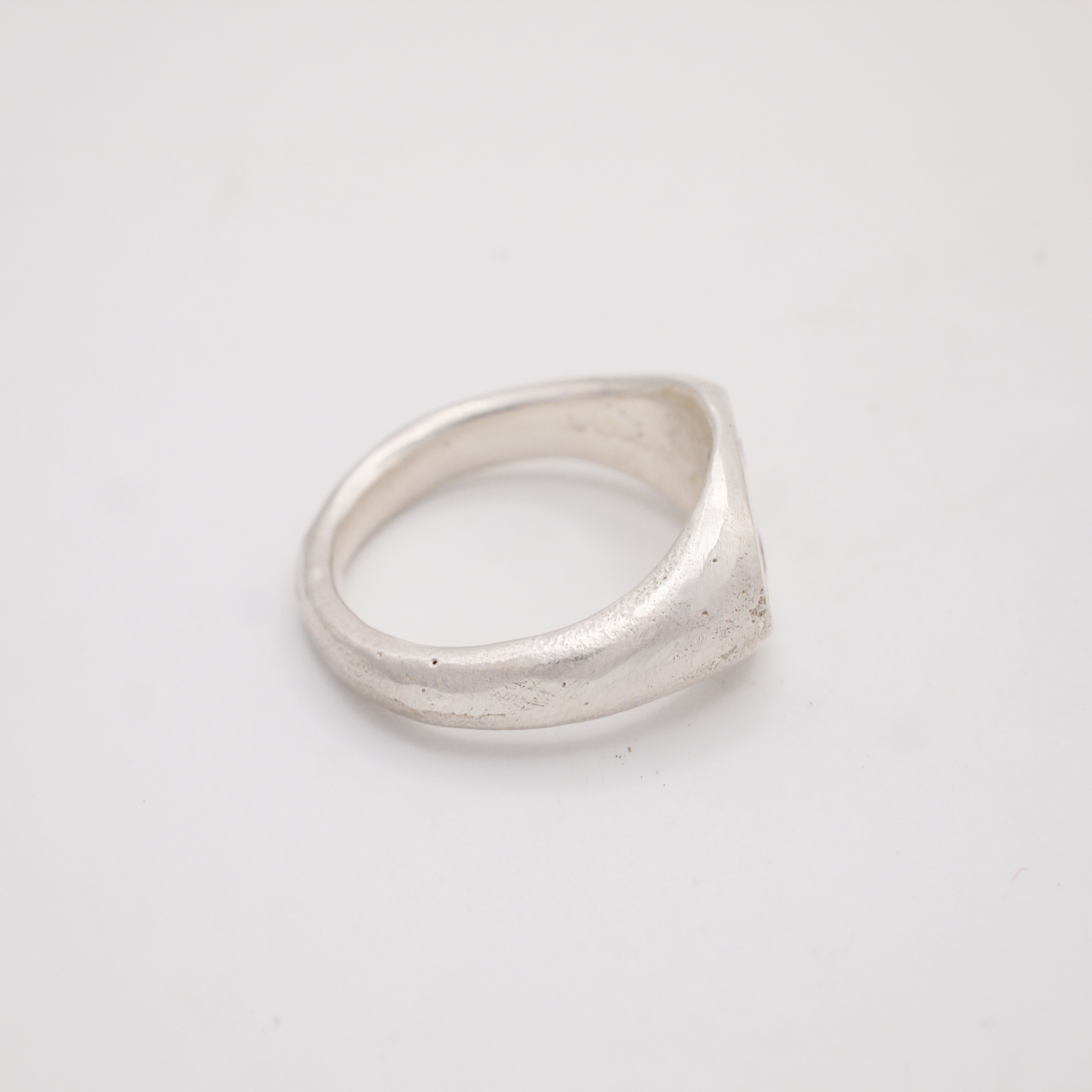 Clear & Yellow Sapphire Oval Signet-4