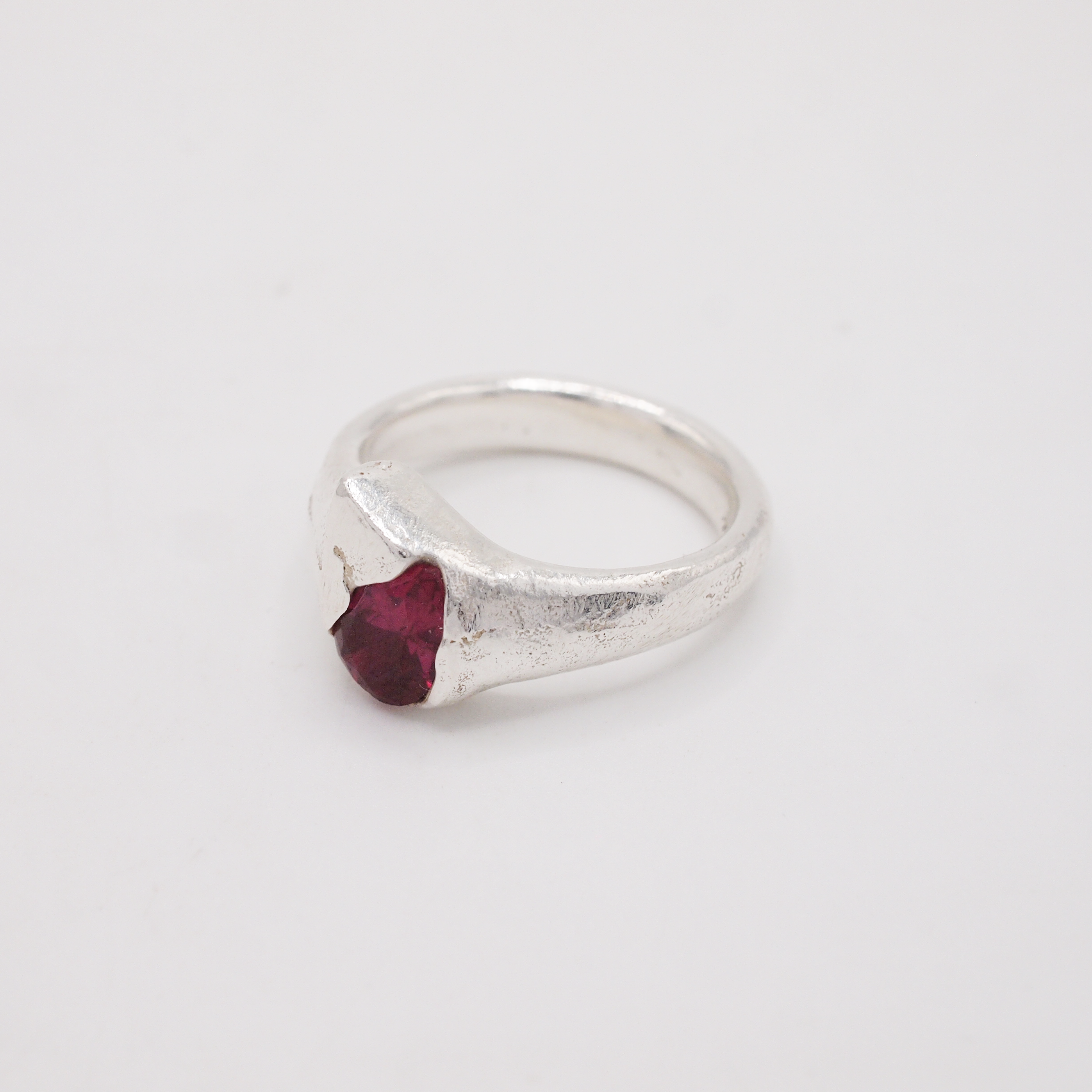 Hidden Ruby Drop Ring-2