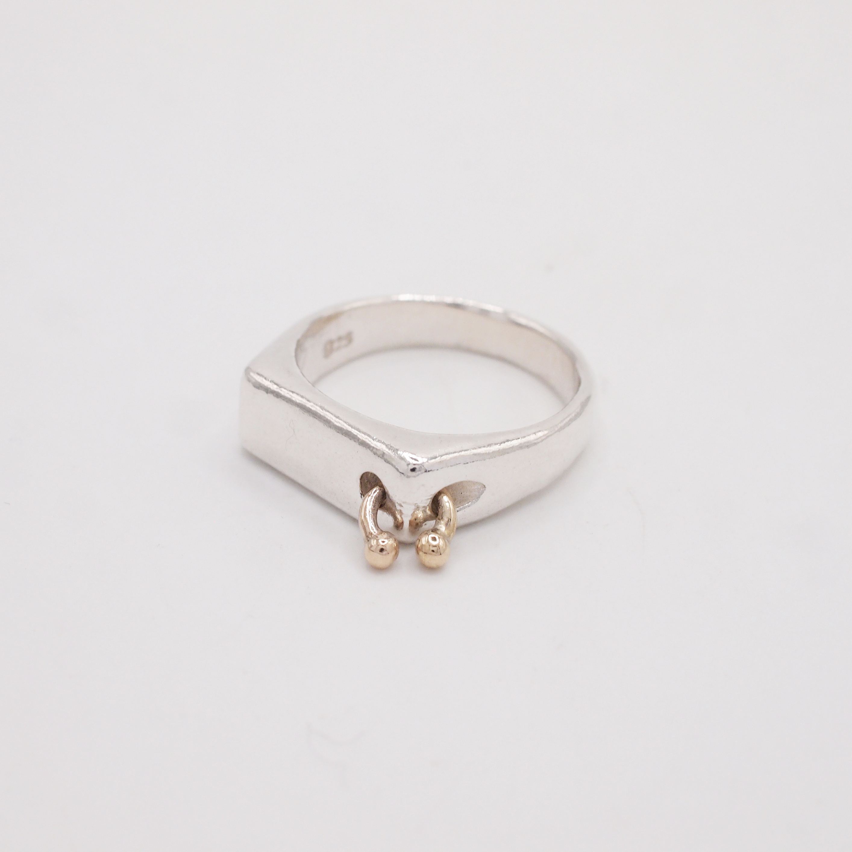 Slim Septum Piercing Ring-2