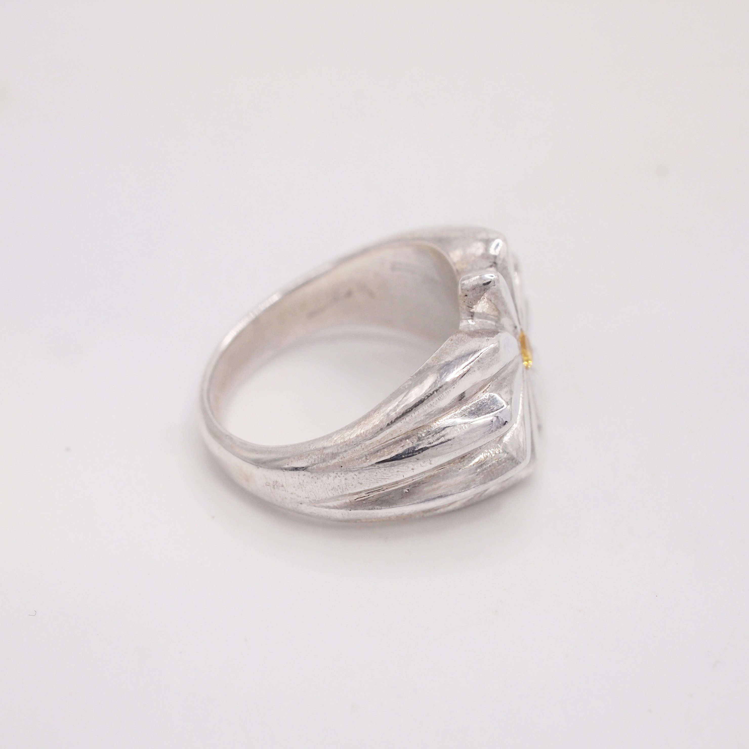 Daisy Flower Signet-4